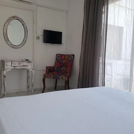 Fullmoon Room's Hotel