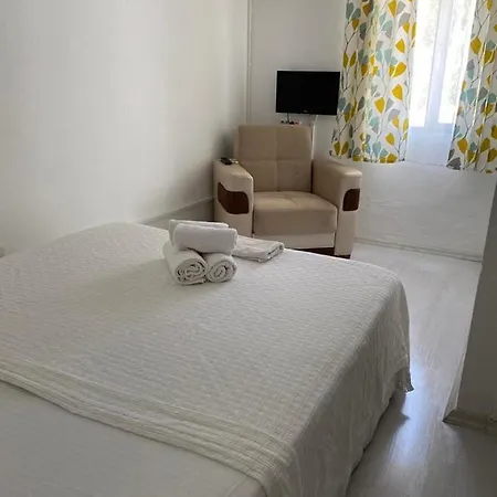 Fullmoon Room's Cesme